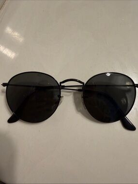 Ray-Ban Black Round Metal Sunglasses
